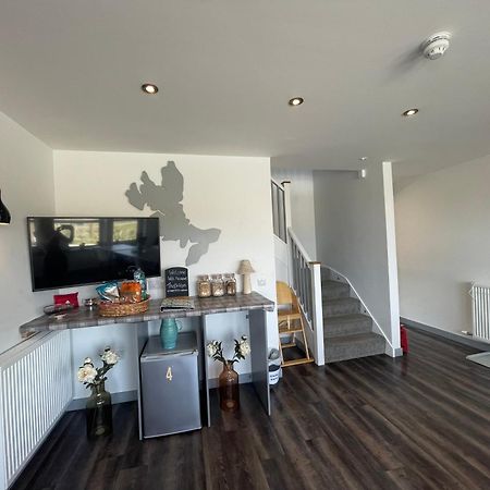 הוילה Kilmaluag The Bridge Self Catering מראה חיצוני תמונה